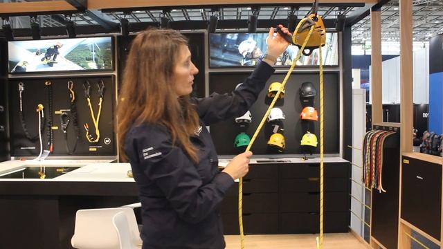 Новое устройство для спасательных работ - Petzl MAESTRO смотреть онлайн