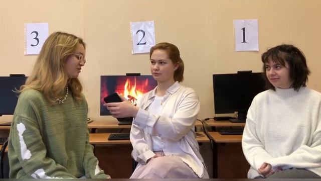 Какую выбрать книгу. Электронную или традиционную. Стрит ток от школы 1552 смотреть онлайн