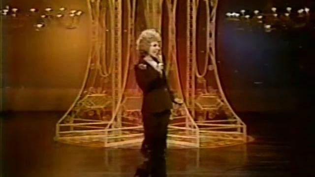 Teresa Brewer performs an energetic version of New Orleans - 1975 смотреть онлайн