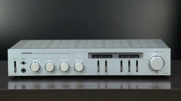 ONKYO A-600 INTEGRATED STEREO AMPLIFIER Excellent Refined Circuit. Made in Japan.