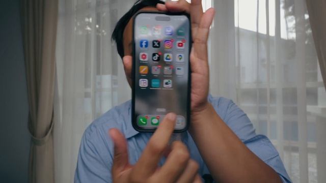 KECEWA! Sama iPhone 15 Pro Max :( смотреть онлайн