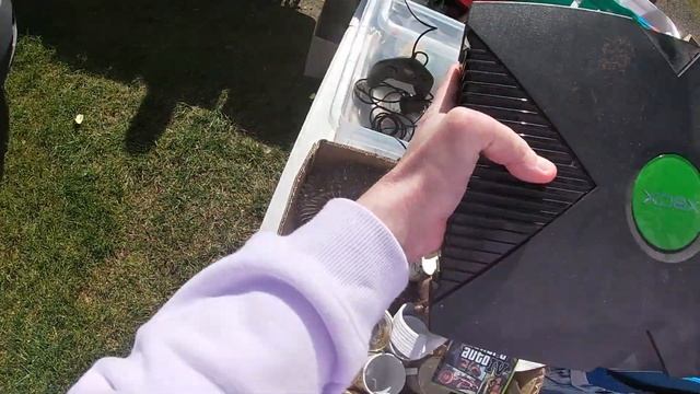 Some Unusual Items At The Easter Car Boot Sale - Loads Of Xbox Games! смотреть онлайн