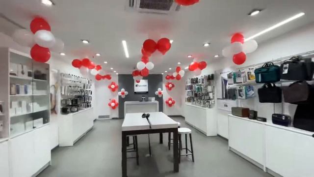 Apple iPhone store #isquare #applestore #iphone13 #iphone13promax #hisar #applewatch смотреть онлайн