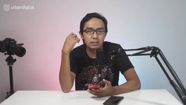 iPhone SE 2020 lawan ROG Phone 3, siapa yang menang? смотреть онлайн
