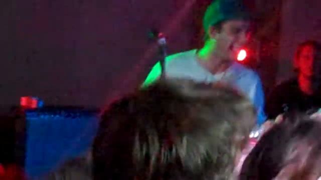 Mac DeMarco - Baby's Wearing Blue Jeans @ Kuplung Budapest, 6 May 2013 смотреть онлайн