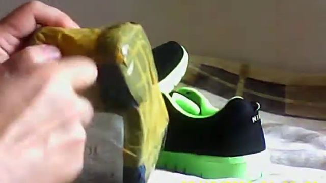 Кроссовки темные и таинственная посылка из АЛИЭКСПРЕСС