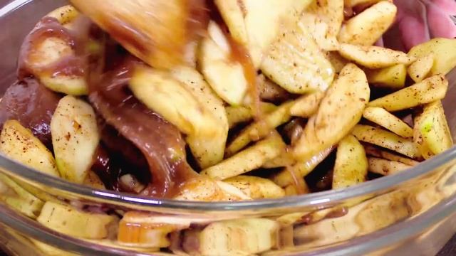 The BEST Apple Cheddar Pie Recipe Ever!🍏 🍎 🥧 смотреть онлайн
