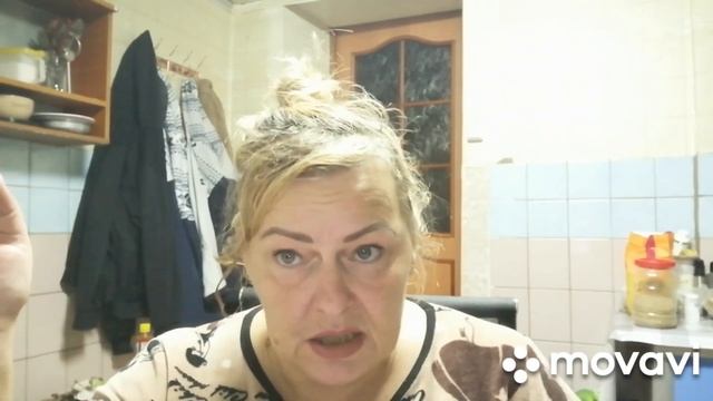 ЖИЗНЬ В ДЕРЕВНЕ /КОПАЛА ОГОРОД /УБИРАЛА В САДУ /ВСЕМ НУЖНО ДЕЛАТЬ ПРИВИВКУ смотреть онлайн