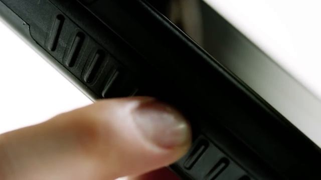 The only Self Defense Phone Case - Yellow Jacket смотреть онлайн