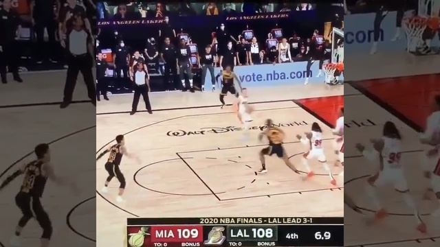 Danny green and markieff Morris are literally the last people in the arena you would want touching смотреть онлайн