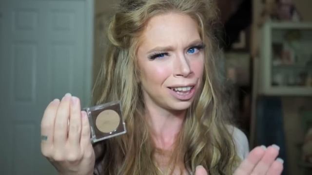 WHAT'S IN MY MAKEUP BAG! SUMMER 2015 смотреть онлайн