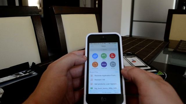 Mophie Space Pack iPhone 5/5S külső akkumulátor + 16GB tárhely bemutató смотреть онлайн