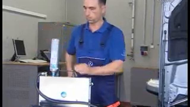 How To Clean A Mercedes-Benz Injectors смотреть онлайн
