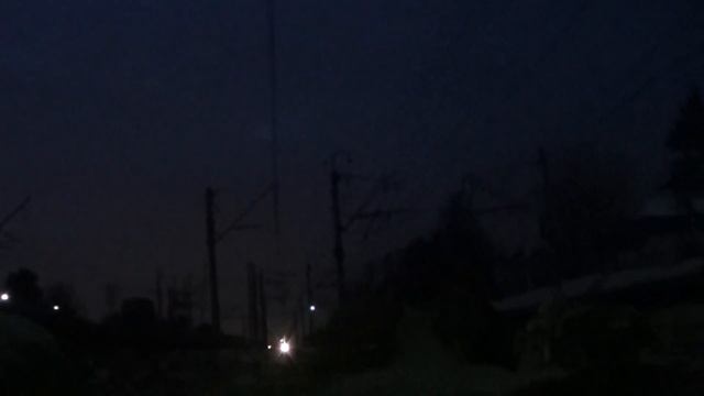 Камера под электричкой со спецэффектом затемнения смотреть онлайн