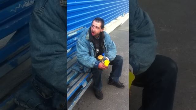 Уличный бродяга из Мурманска смотреть онлайн