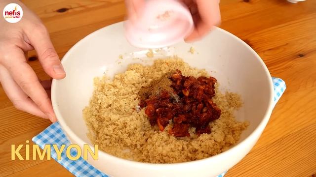 6 KİŞİLİK MUKEMMEL KISIR TARİFİ - Yedikçe yiyeceksiniz! смотреть онлайн