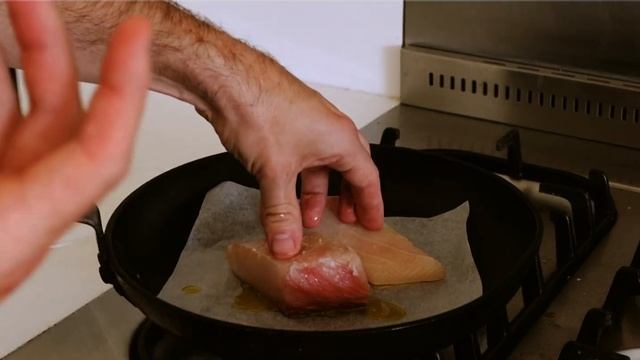 Hero Beet and Kingfish Salad смотреть онлайн