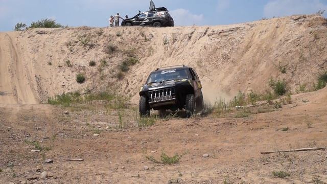Jeep Grand Cherokke V8 5.2 смотреть онлайн