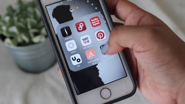 WHAT'S ON MY IPHONE 5S?! смотреть онлайн