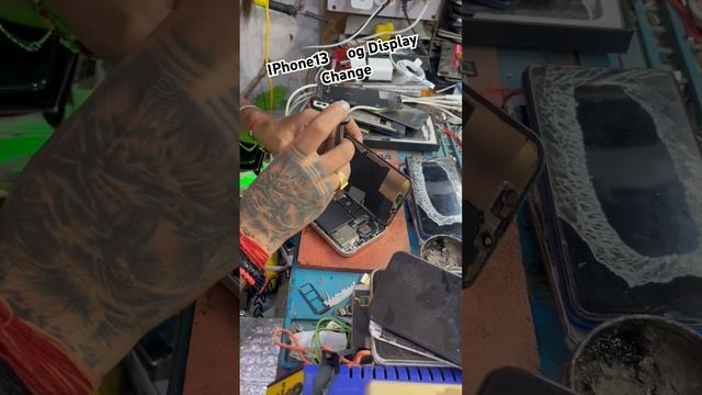 IPhone 13 Display Change 💯 original With truetone Fresh display￼ #iphone12pro #apple #iphone13 ￼ смотреть онлайн