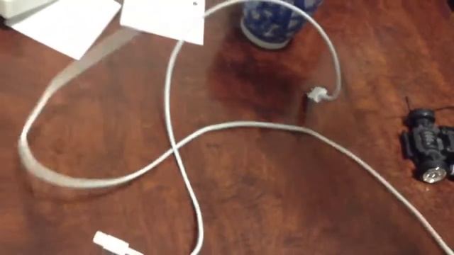 ライトニングケーブル 0.5m買ってきた смотреть онлайн