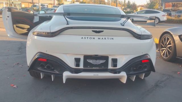 stock Aston Martin F1 Vantage exhaust смотреть онлайн
