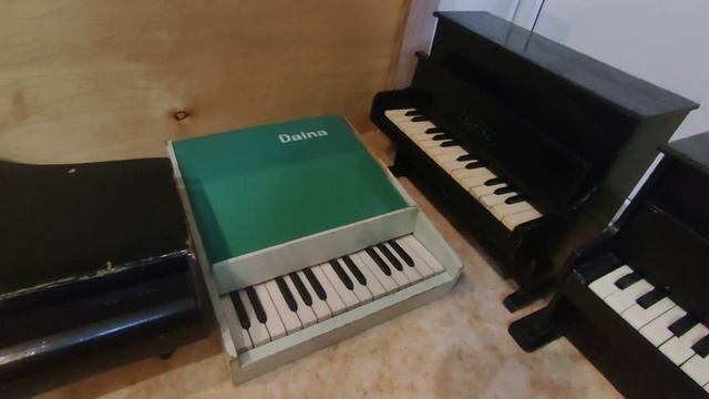 Обзор моей коллекции детских акустических фортепиано, часть 2. смотреть онлайн