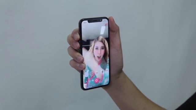 iPhone X ดีไหม เทียบกับ iPhone8Plus ดีกว่ายังไง? смотреть онлайн