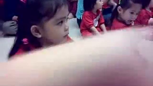 hannah singing push and pull song смотреть онлайн