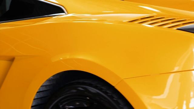 How Much Does It Cost To Own A Lamborghini? смотреть онлайн
