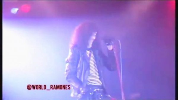 The Ramones - Blitzkrieg Bop (Live in Finland 1988)