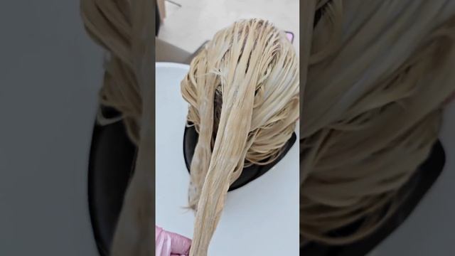 Чистка забитого блонда + исправление домашнего окрашивания смотреть онлайн