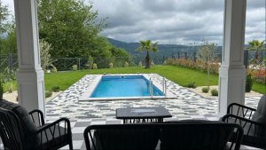 Коттеджи с бассейном в горах Сочи. Виды просто класс