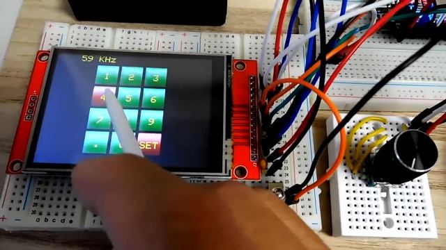 Si4735 FM/AM/SW radio receiver with ILI9431 touch display controlled by ESP32 смотреть онлайн