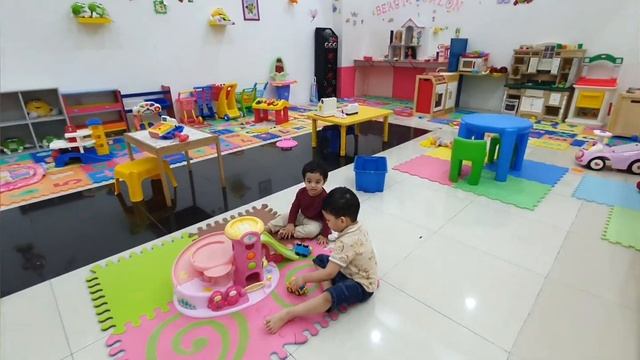 My kids enjoyment | play area | flamingo mall | vlog in jeddah смотреть онлайн