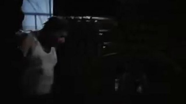 Батарею уронил..