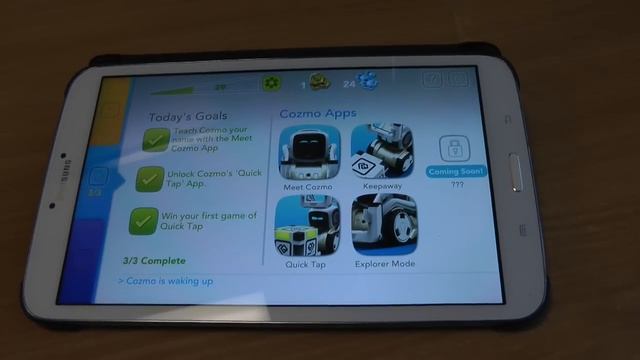 Cozmo AI Robot - UK Review and Mammoth Run Through смотреть онлайн