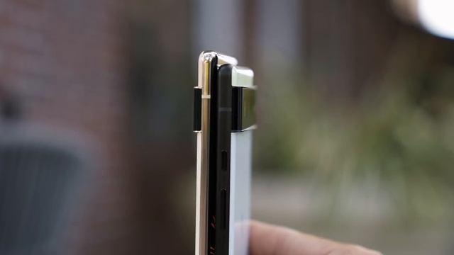 Google Pixel 6 vs Pixel 6 Pro Unboxing and Comparison with Pricing! смотреть онлайн