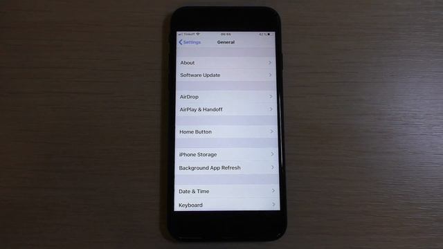 Apple iPhone SE 2020 Black Incoming Call смотреть онлайн