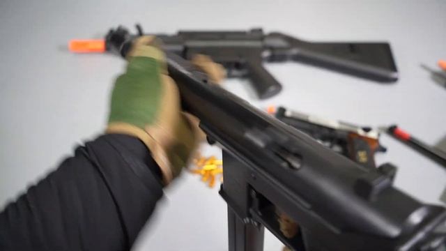 Luger P08 Shell Ejecting Toy Gun - GBB Airsoft Mauser C96 -MP5-Mac10 - Realistic Toy Guns Collectio