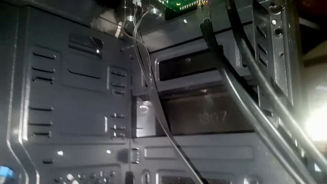 unboxing boitier aerocool 300 FAW смотреть онлайн