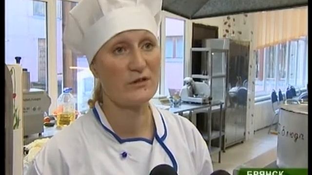 В брянских школах готовит «чудо-машина» смотреть онлайн