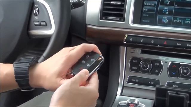 2013 Jaguar XF 2.0i Turbo & 3.0 V6 Supercharge試駕 смотреть онлайн