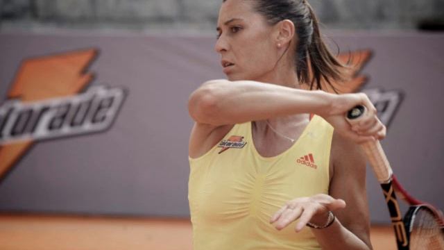 Flavia Pennetta intervistata da Radio Sportiva.wmv смотреть онлайн