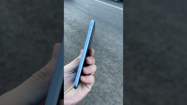 iPhone XR 64 Blue смотреть онлайн