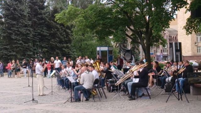 Вечера у фонтана 18 июня 2017 г. Донецк площадь Ленина смотреть онлайн