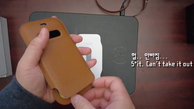 iPhone 12 Mini Leather Sleeve Unboxing and impression / 아이폰 12 미니 정품 가죽 슬리브 케이스 간단 개봉/사용기 смотреть онлайн