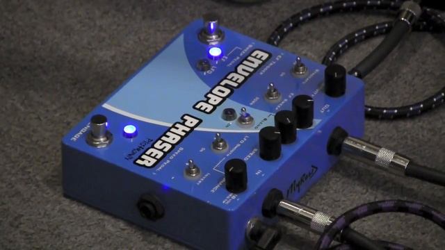 Pigtronix BASS pedals demo Infinity Looper, Envelope Phaser, Fat Drive, Philosopher, and more смотреть онлайн
