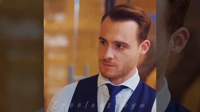 Sen çal kapımı Sen İtalya gitmiyorsun ?Eda Yildiz Serkan Bolat Постучись в мою дверь🚪 Эда и Серкан смотреть онлайн