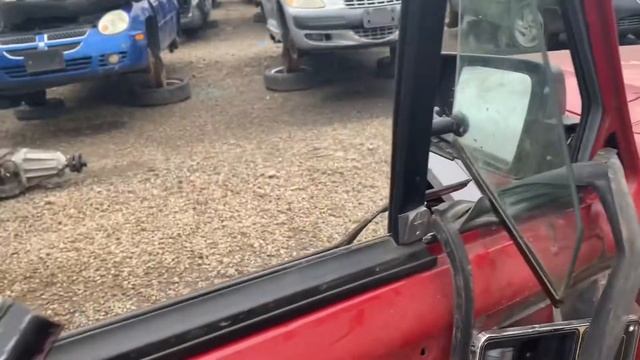 Vent Window Removal - Early Jeep Cherokee XJ смотреть онлайн